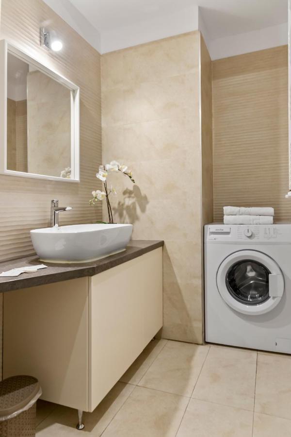 Aquarius: Upscale Flat In The Heart Of Bucharest! Bucareste Exterior foto